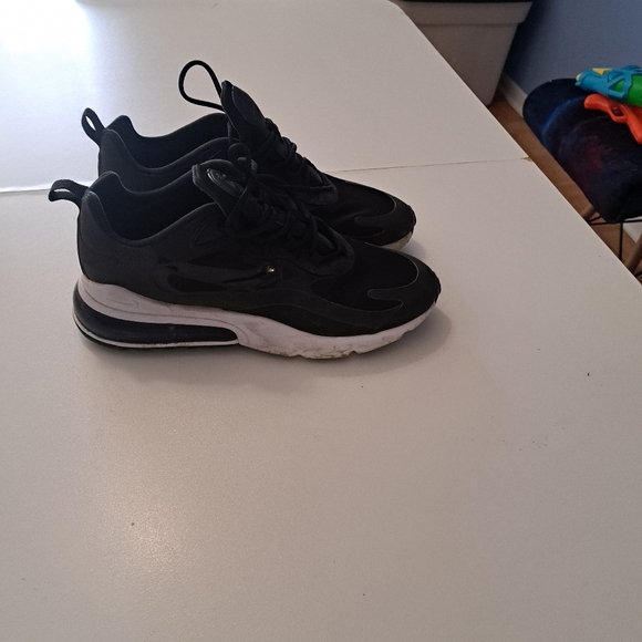 Mens size 10 nike sneakers - Picture 5 of 5